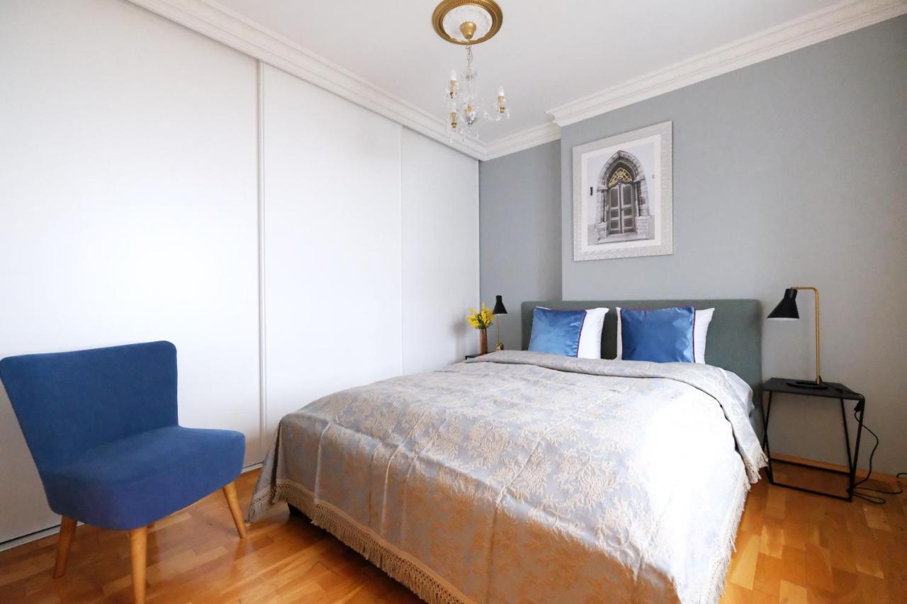 Tallinn City Apartments - 2 Bedroom On Old Town Main Street Viru ภายนอก รูปภาพ