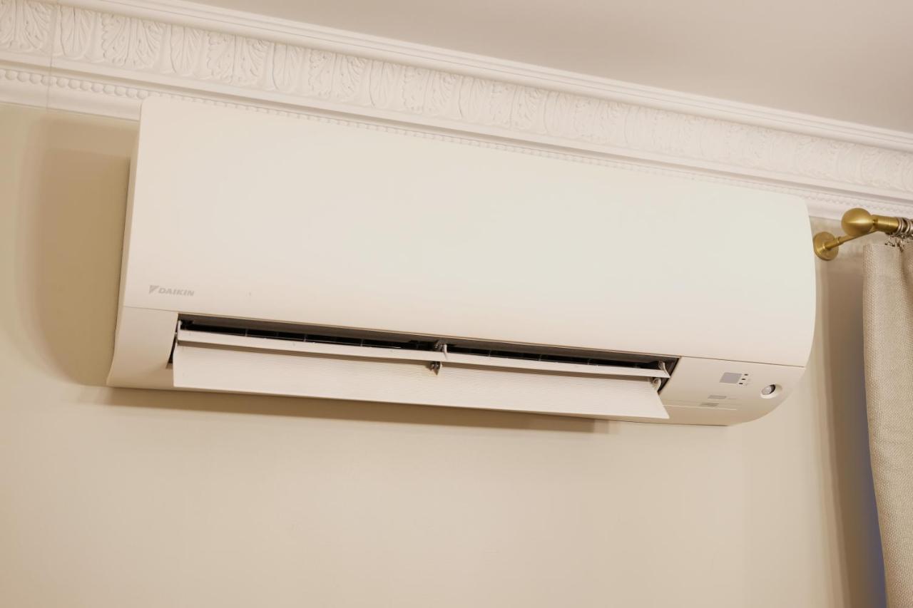 Tallinn City Apartments - 2 Bedroom On Old Town Main Street Viru ภายนอก รูปภาพ