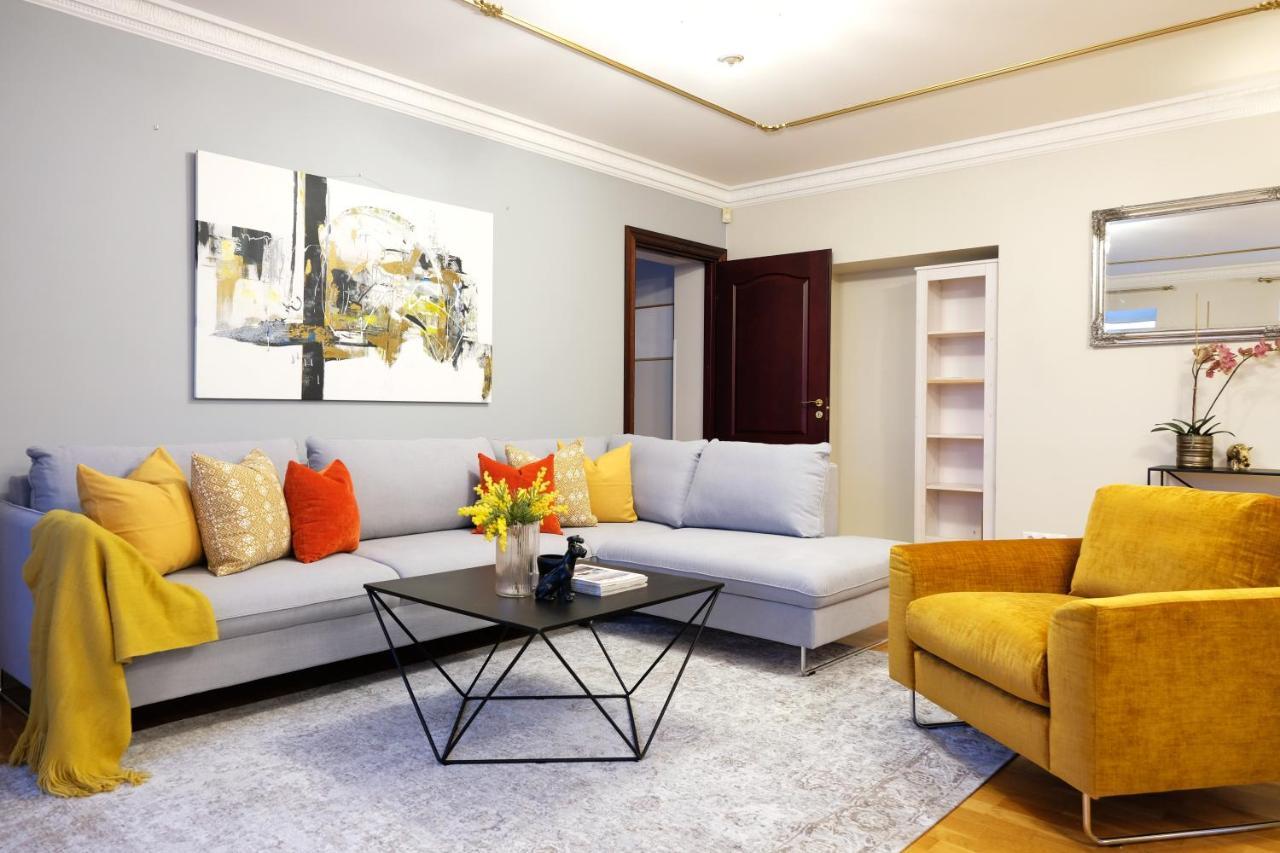 Tallinn City Apartments - 2 Bedroom On Old Town Main Street Viru ภายนอก รูปภาพ